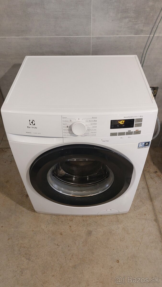 Predám práčku spredu plnená Electrolux 8kg 1200rpm Dovoz