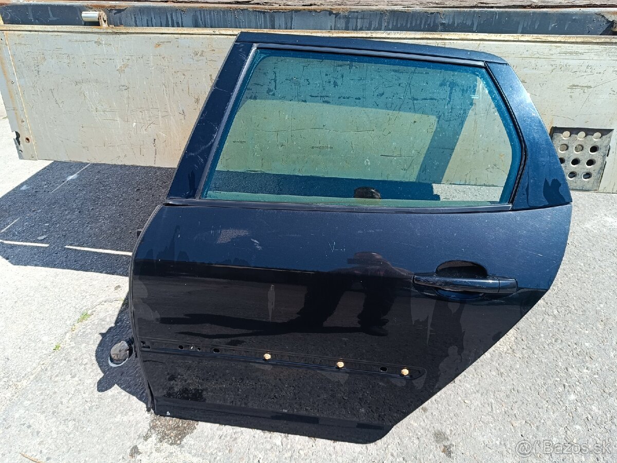 Peugeot 407 kombi LZ dvere ,čierna met
