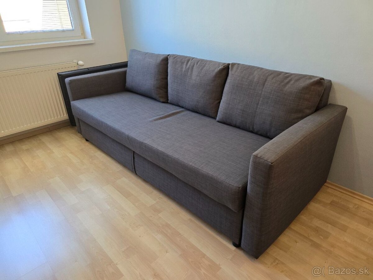 Gauč, Rozkladacia trojpohovka IKEA Friheten