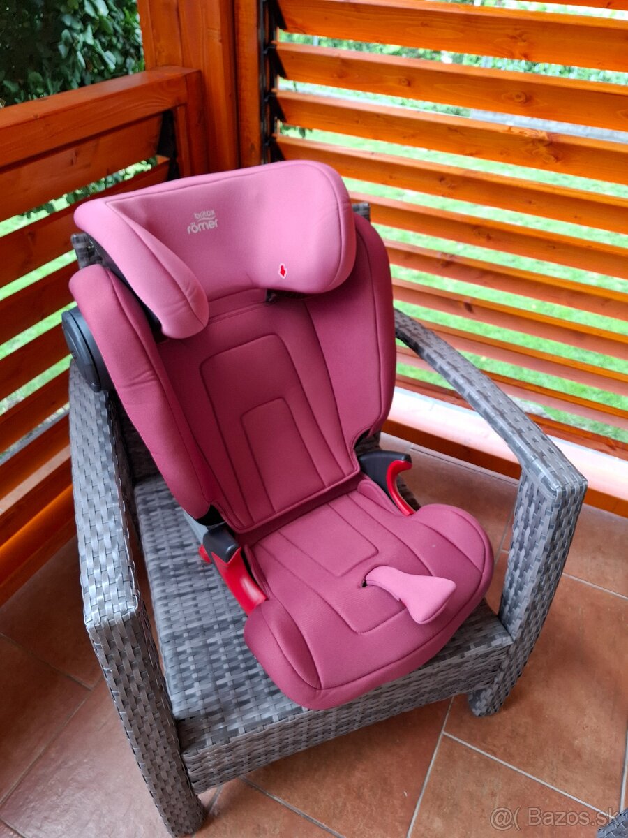 Autosedačka Britax rõmer Kidfix 2S - Wine Rose
