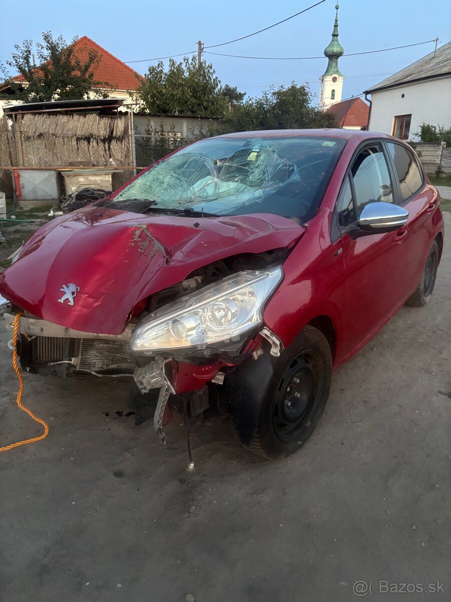 Predam/rozpredam Peugeot 208 1.6hdi