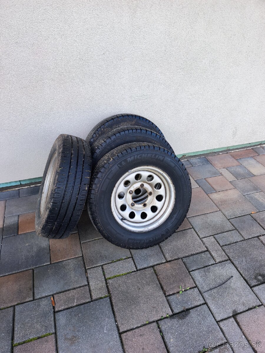 Letná sada Suzuki jimny 205/70 R15 5x139.7