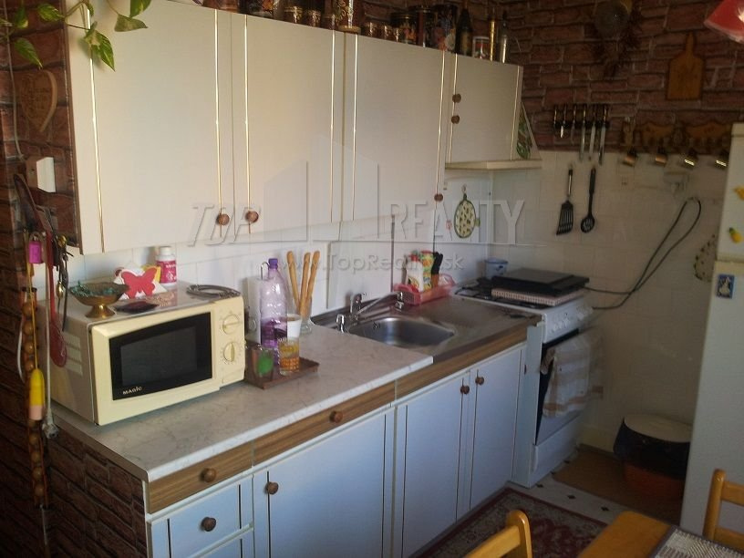 Na predaj 2 izbový byt na Ďurkovej ulici 60 m2 s balkónom