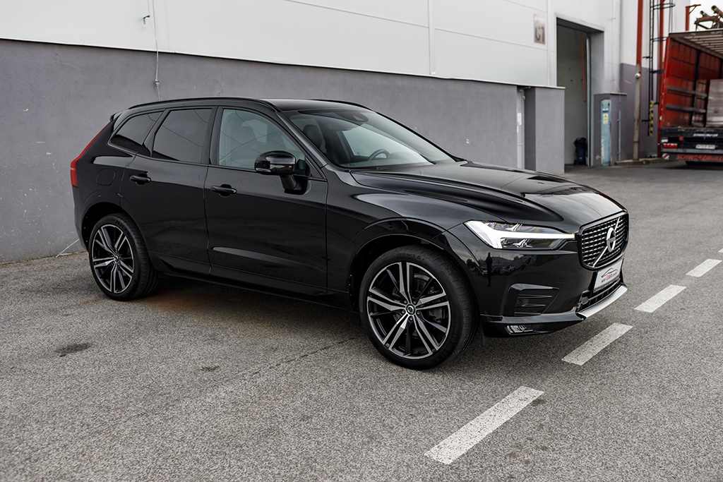 Volvo XC60 2.0 B5 mHEV R-Design AWD AT8 03/2021