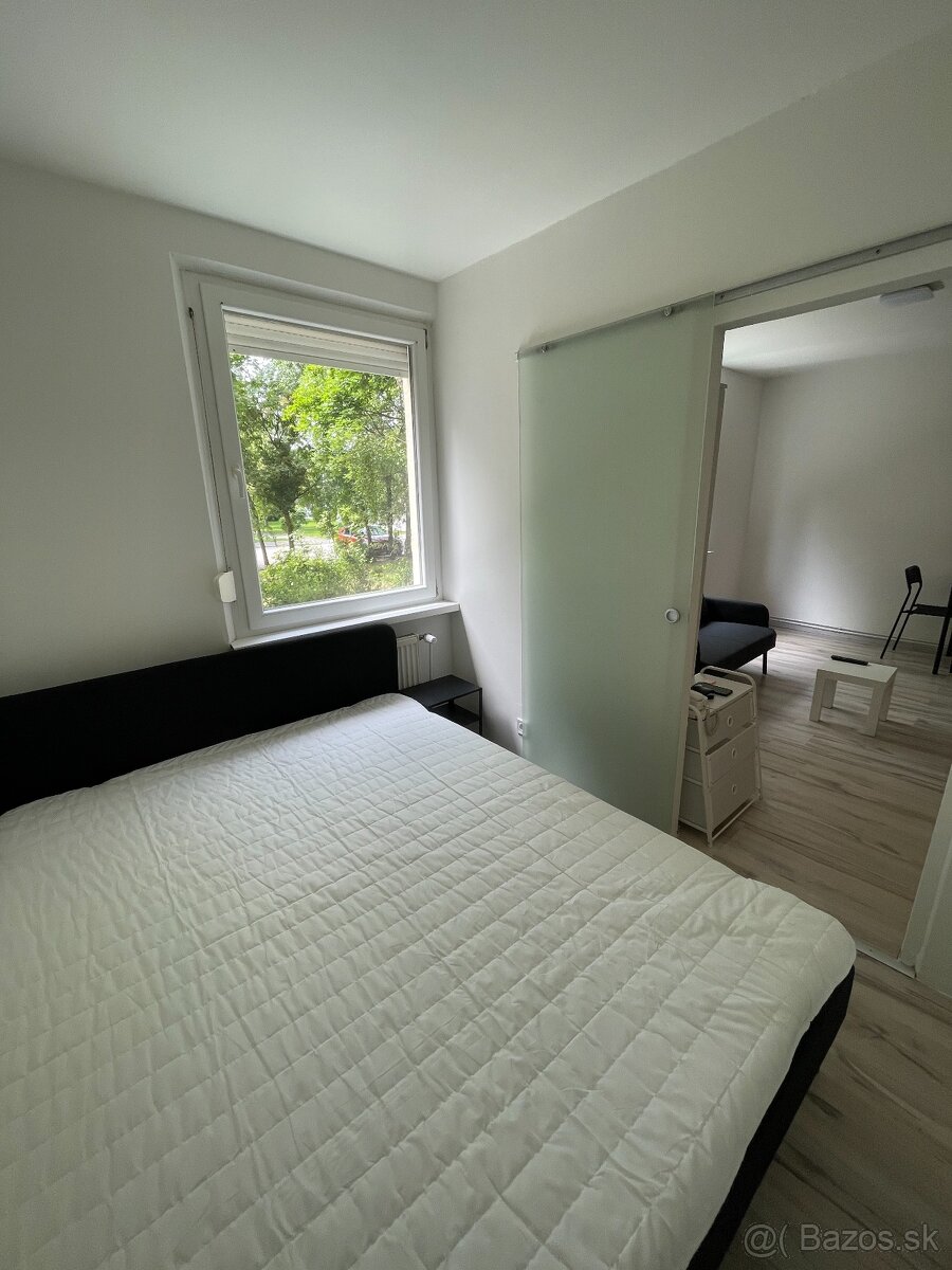 Prenájom 1,5 izbového bytu v centre Dunajskej Stredy