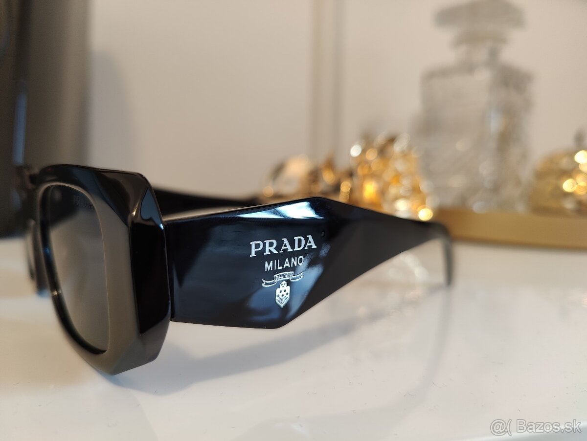 Prada slnečné okuliare