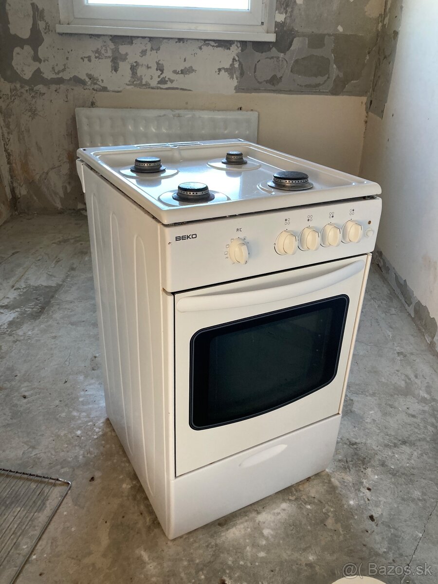 Predám plynový sporák