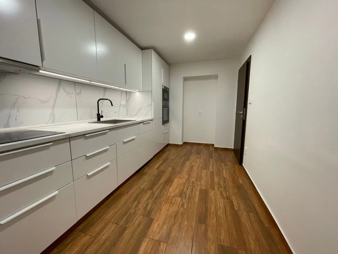 Na prenájom 2 izbový byt, Nová Dubnica