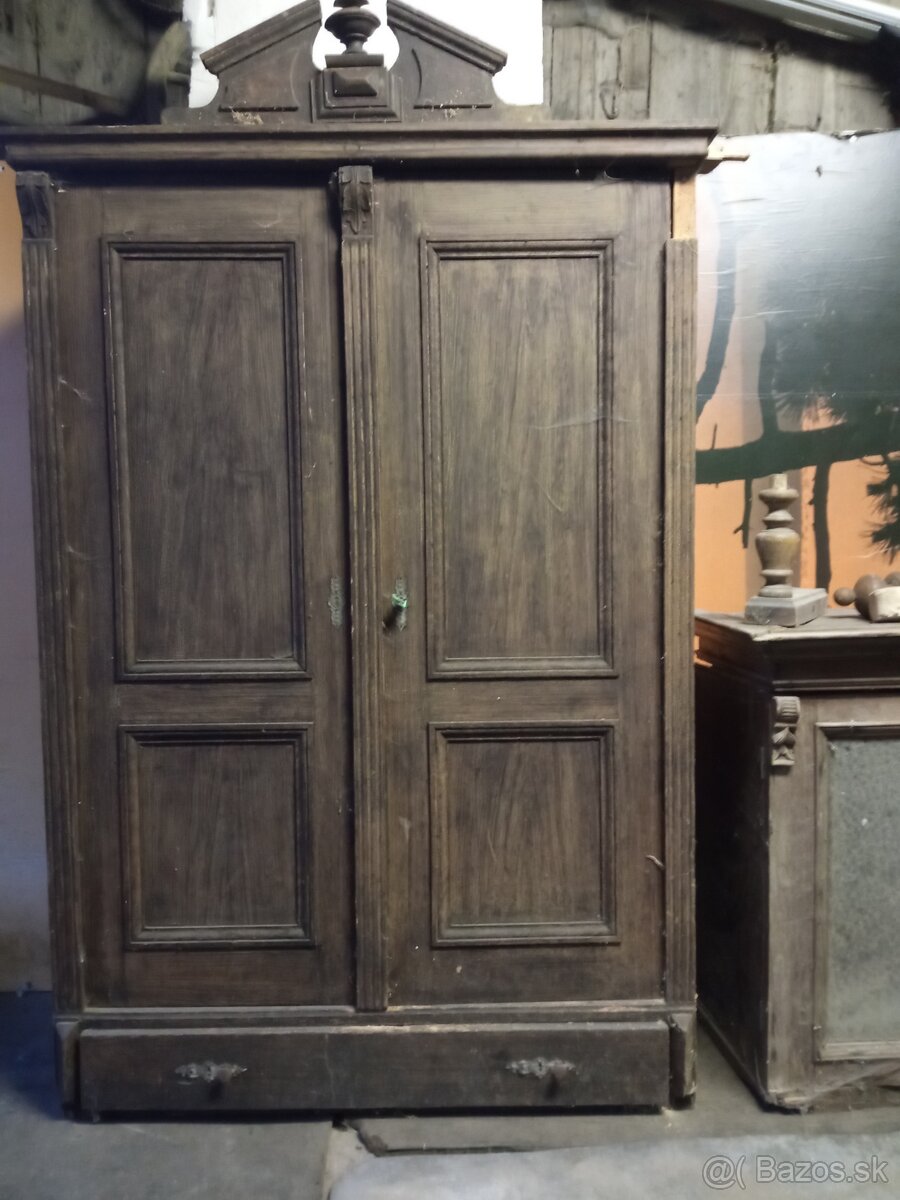 Predám drevené skrine