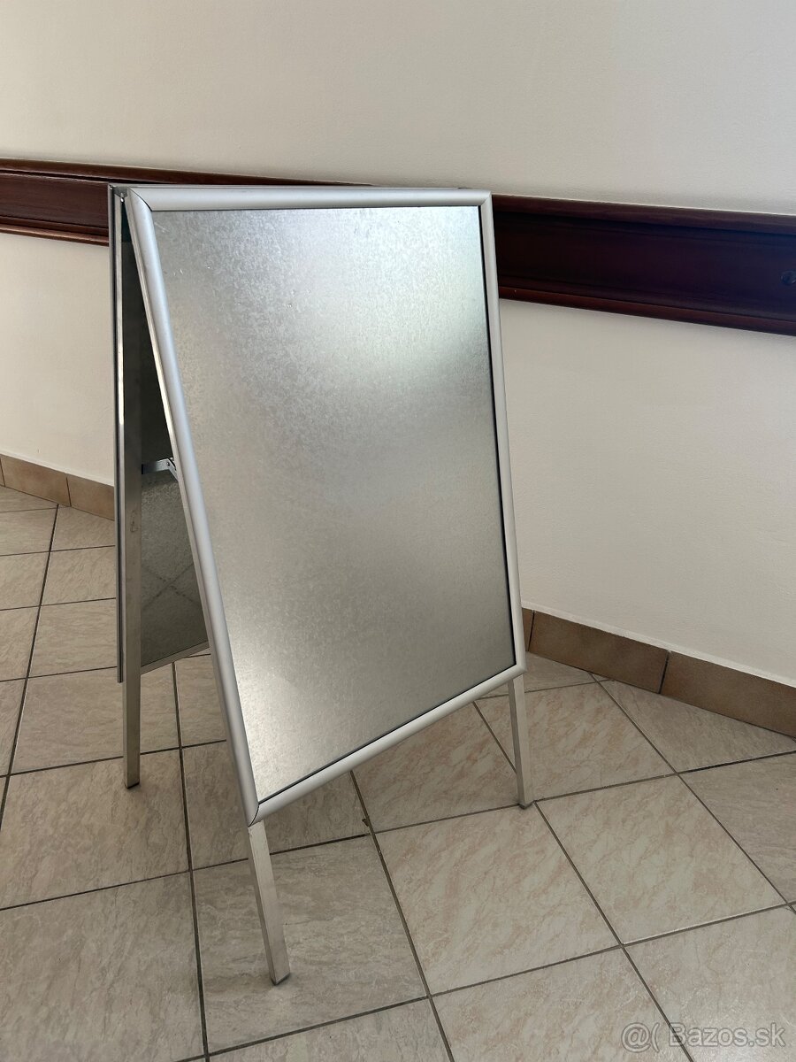 Reklamná tabuľa - obojstranná