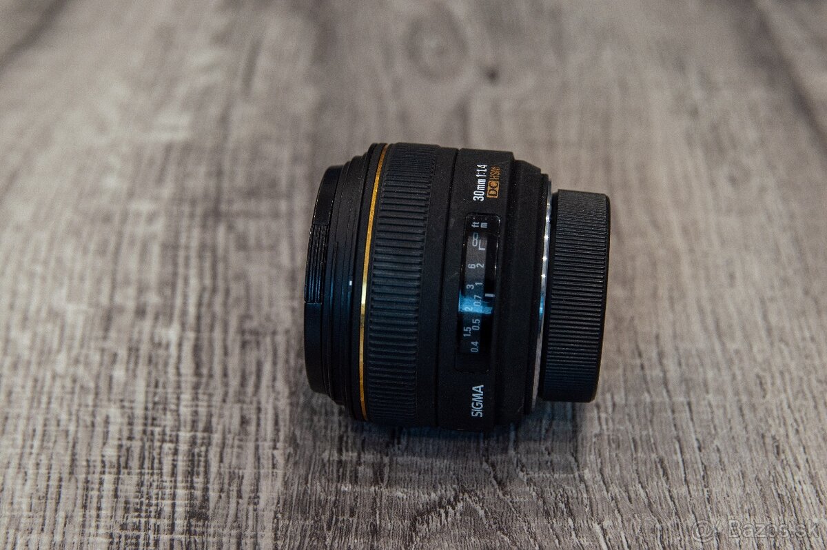 Sigma EX 30mm f/1. 4DC HSM Nikon