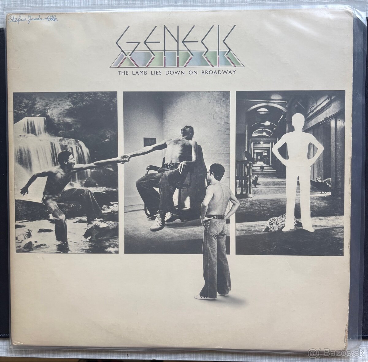 Genesis - The lamb lies down on Broadway