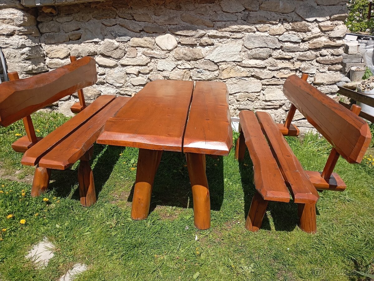 Stôl a lavice
