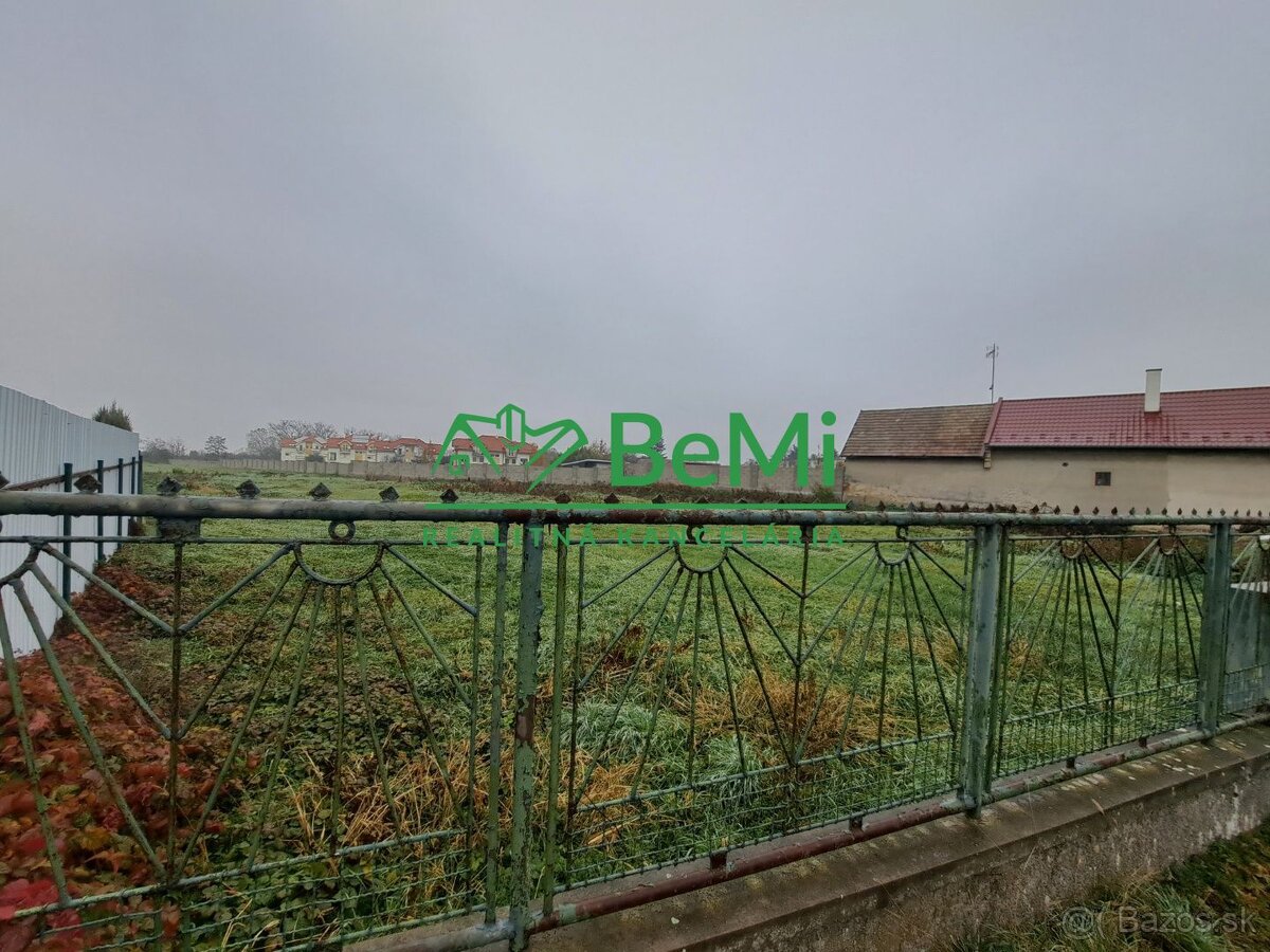 Ponúkame vám na predaj stavebný pozemok v obci Čierny Brod.