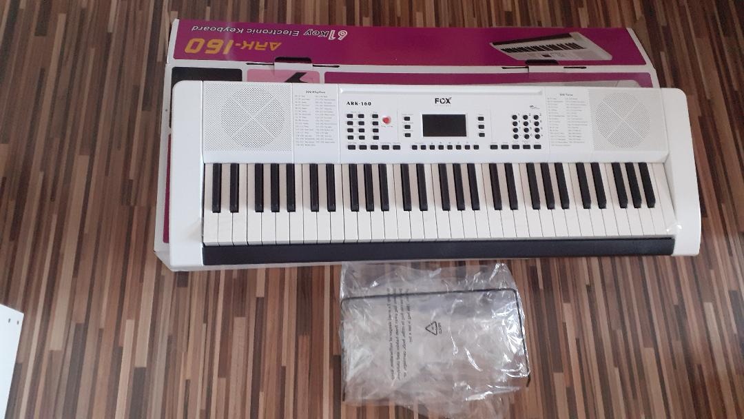 Keyboard piano FOX