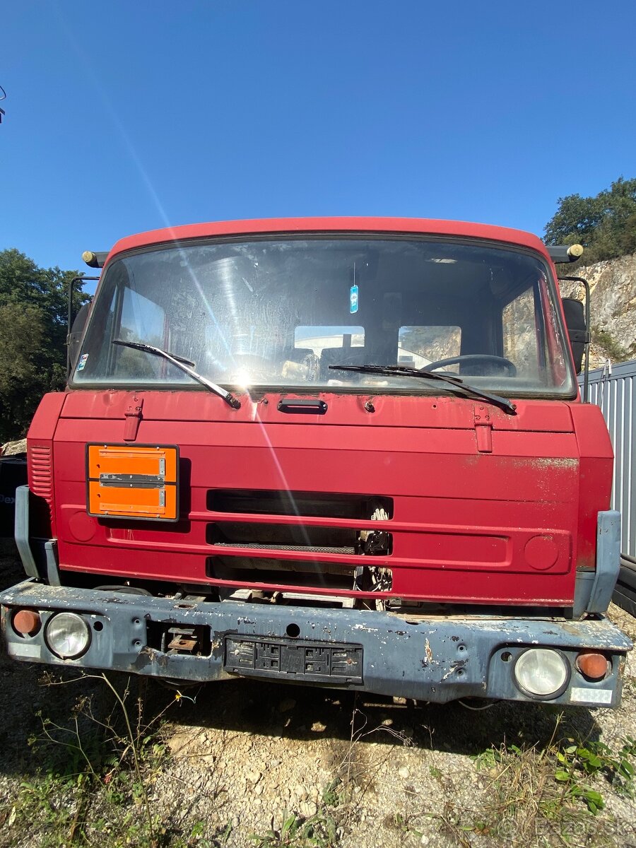 Rozpredám na ND vozidlo Tatra 815 ADR
