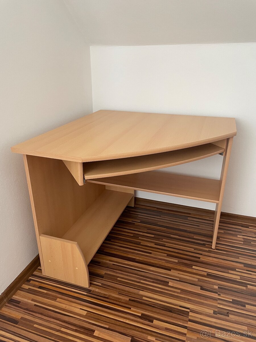 Stolík