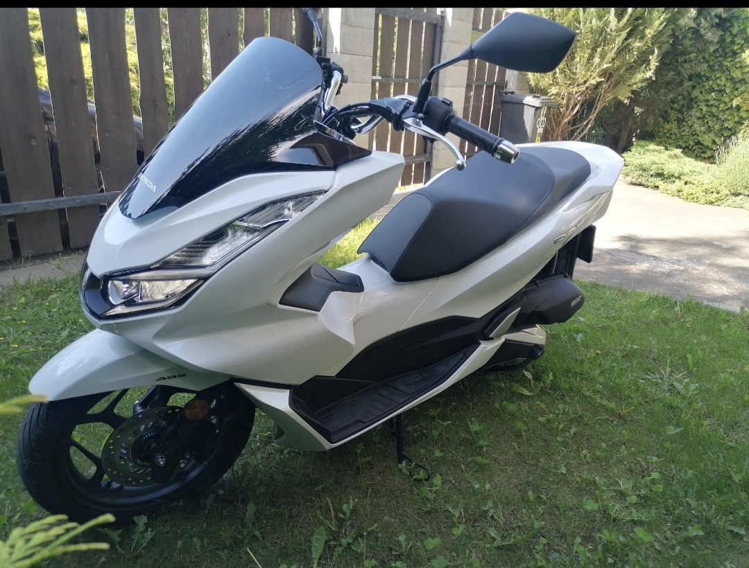 Rezervované Honda PCX 125 (r. 2022)