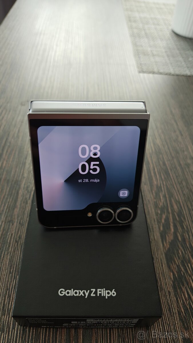 Samsung Galaxy Z Flip 6 256GB Silver shadow