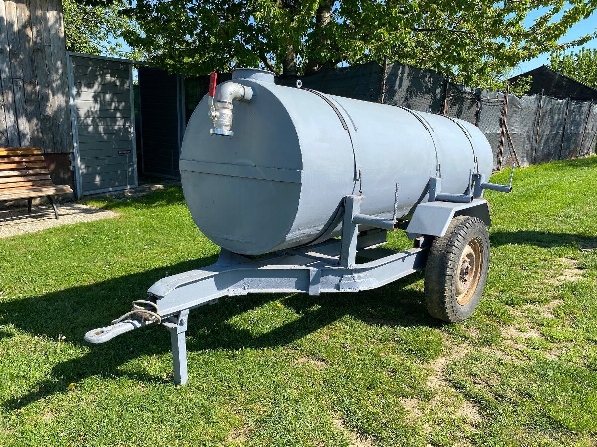fekál 1200 l