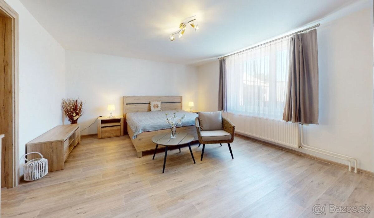 PRIPRAVUJEME: Zrekonštruovaný 7-izb. RD - Štiavnik, okr. BY