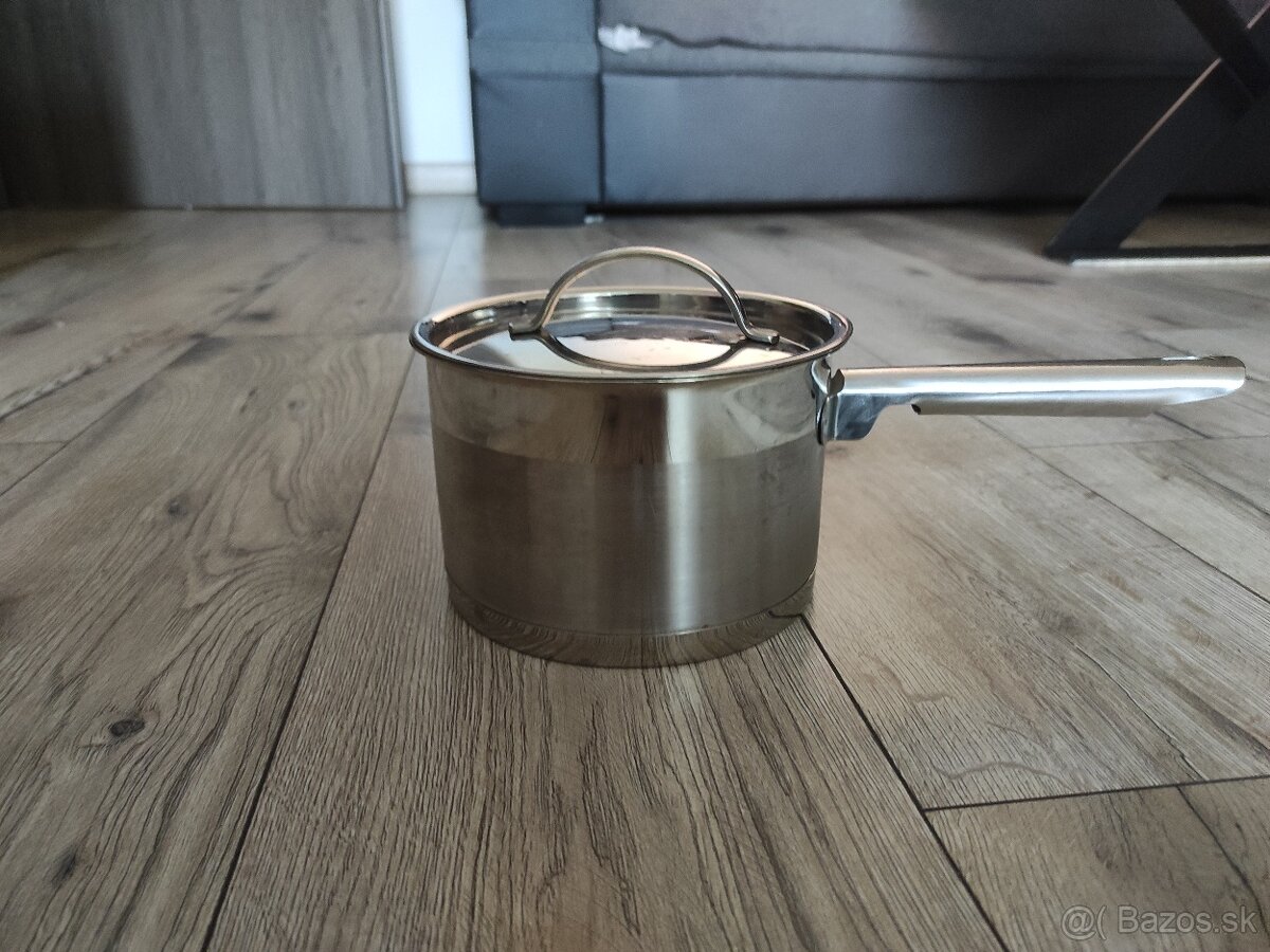 Predám hrniec s pokrievkou