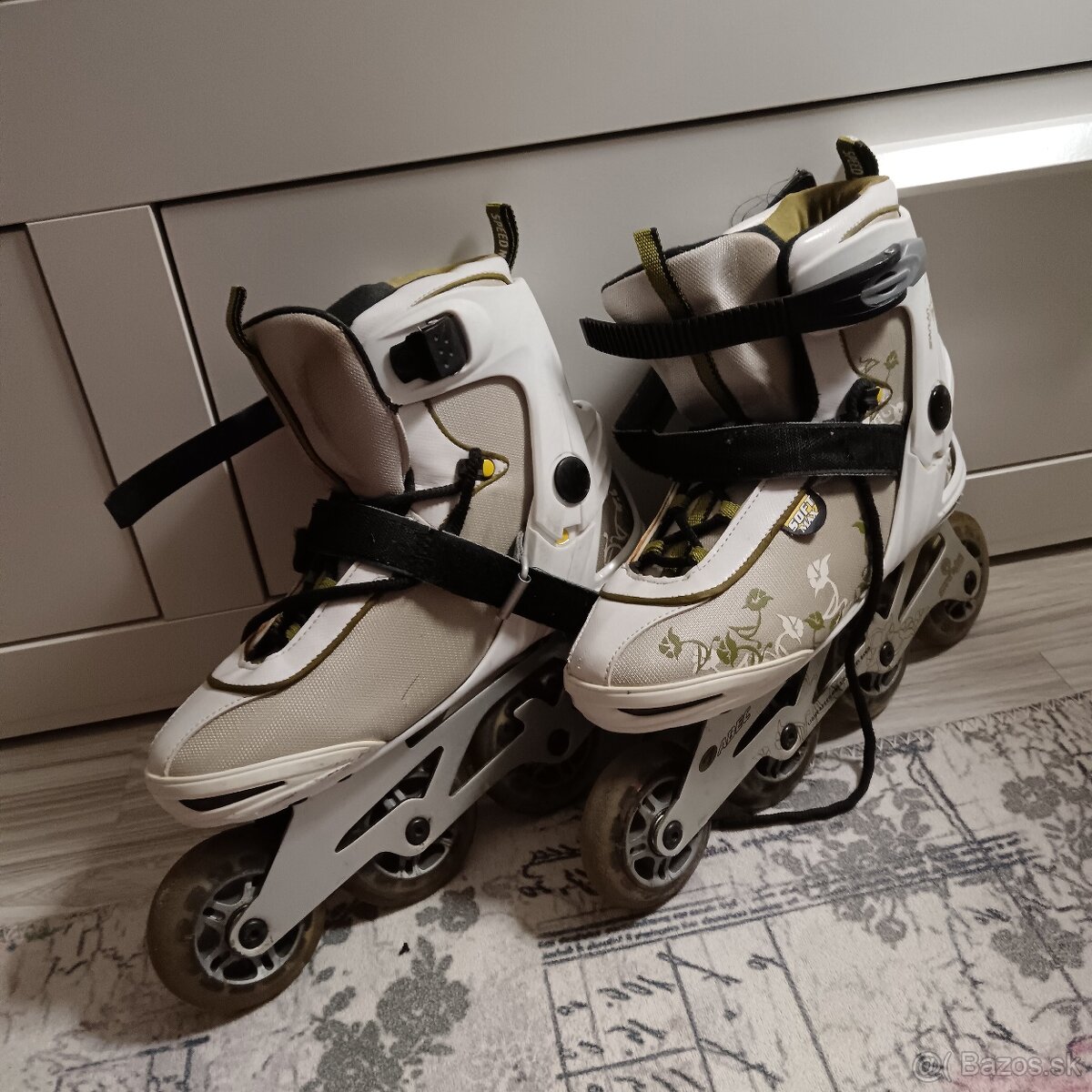 Dámske kolieskové korčule