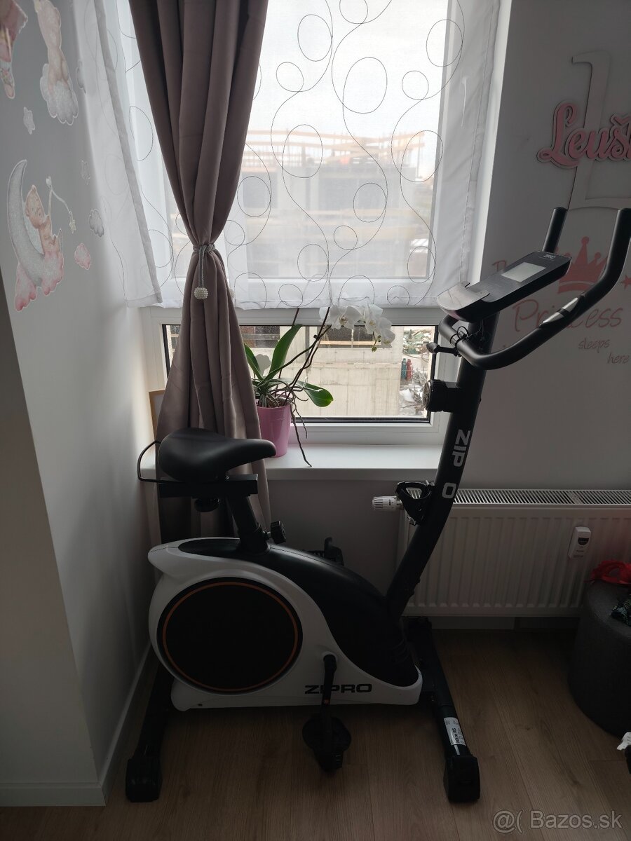 Stacionárny bicykel