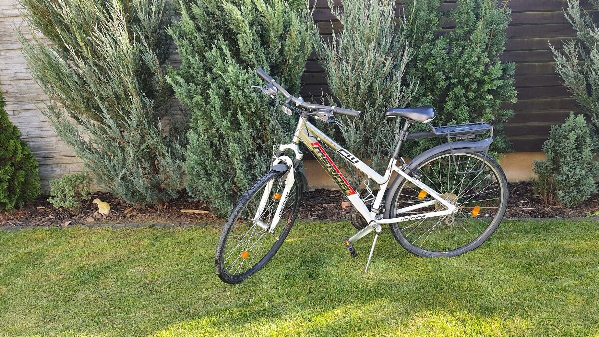 PREDÁM  Dámsky crossový bicykel MERIDA
