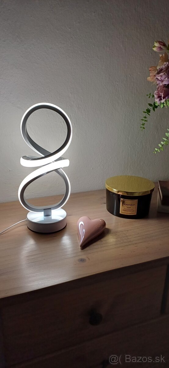 LED lampa špirála, 3 farby svetla+stlmenie