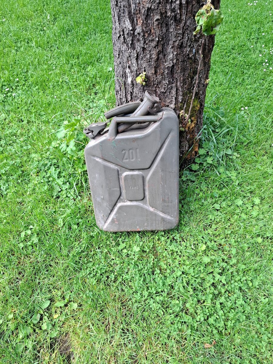 Kovový kanister 20 L