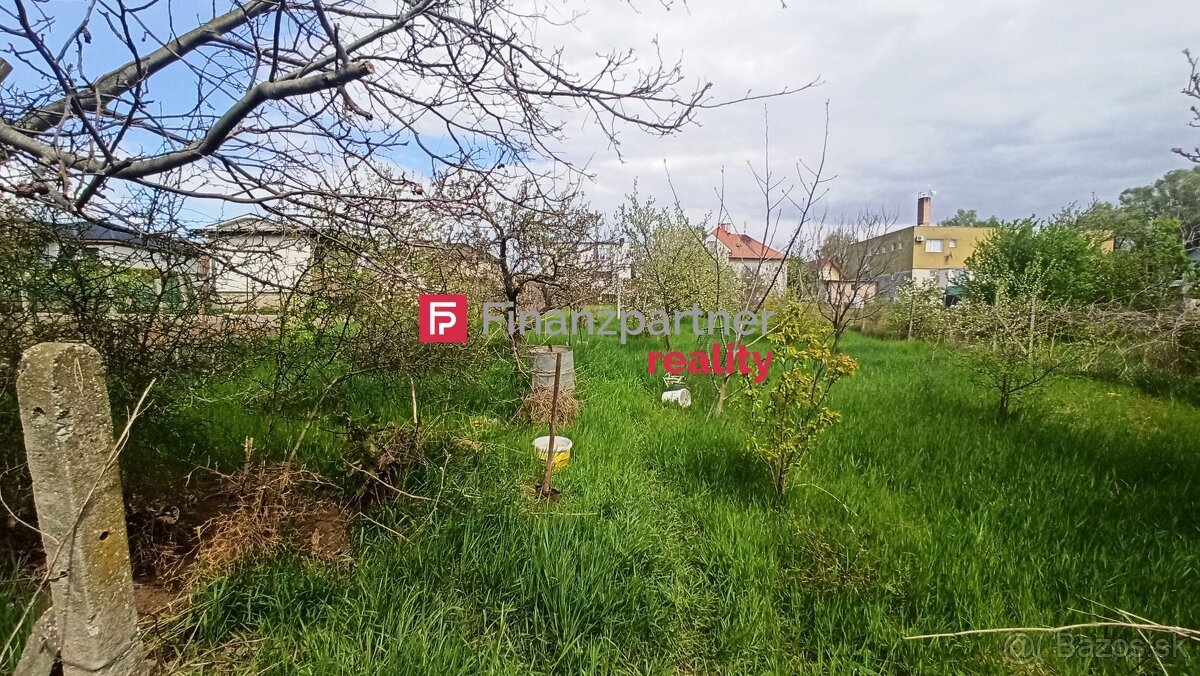 Dom na pozemku 1851 m2 Zemianske Sady.