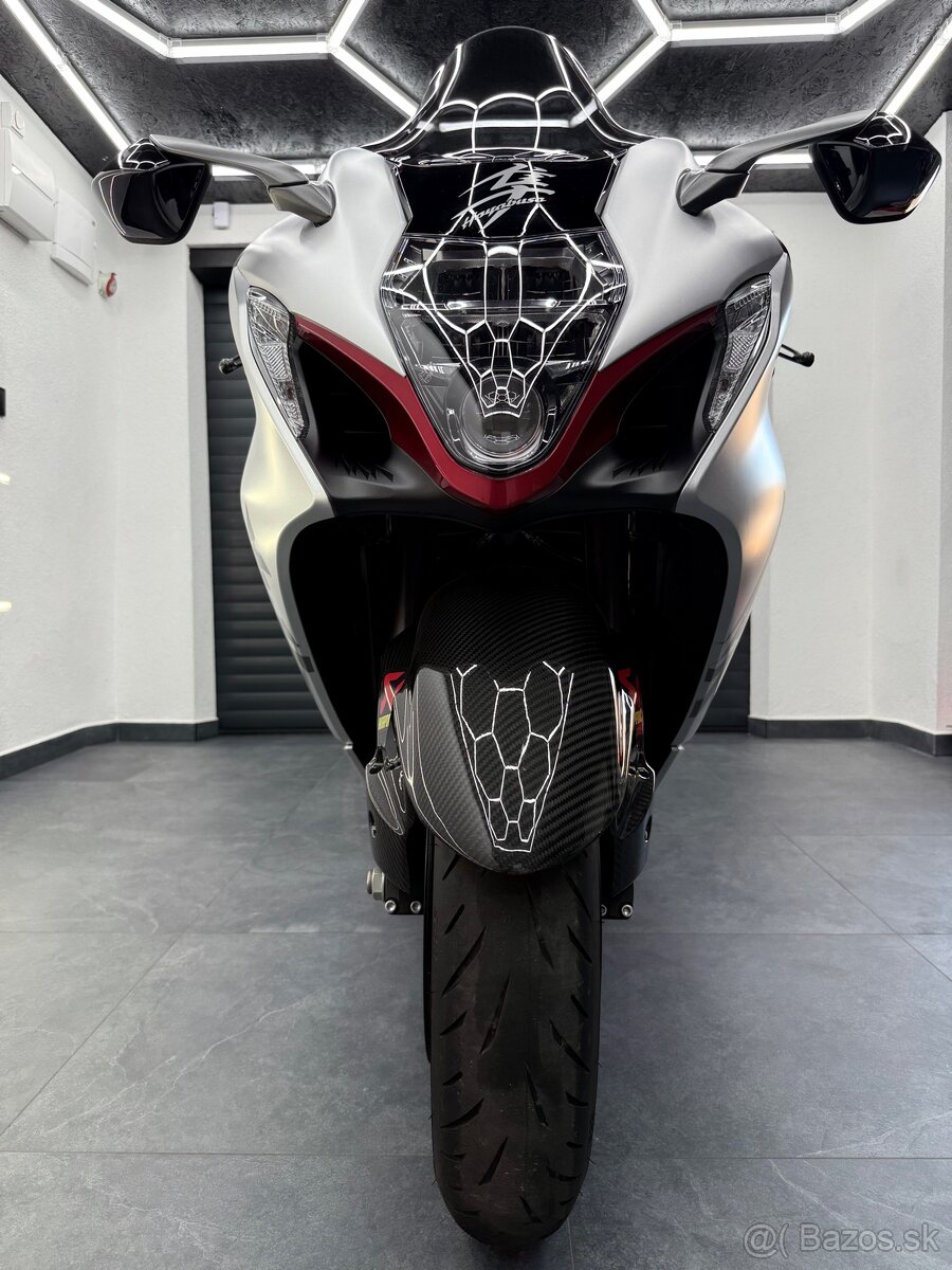 SUZUKI GSXR1300 HAYABUSA