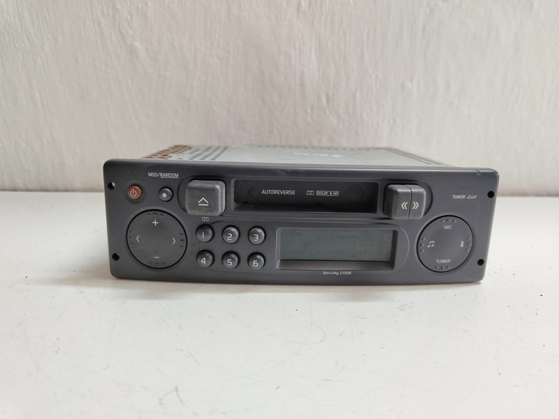 autorádio renault clio 2 8200113800 30€