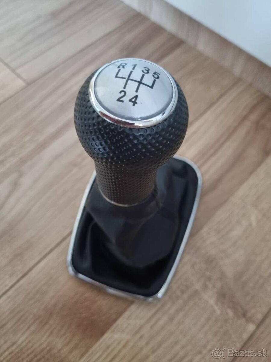 Radiaca paka Octavia Golf 4 Toledo Leon