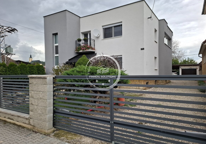 Predám 5 izb. rodinný dom Pruské