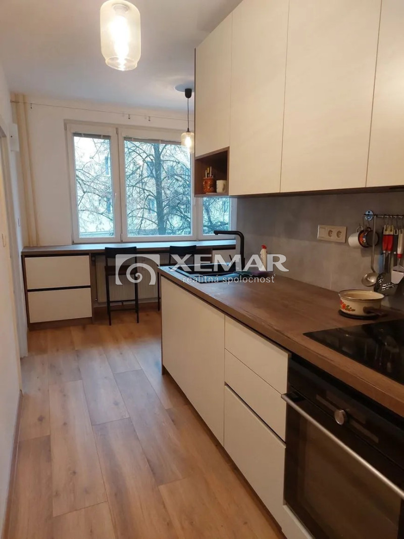 PRENÁJOM 3 izbový byt v centre Banskej Bystrice