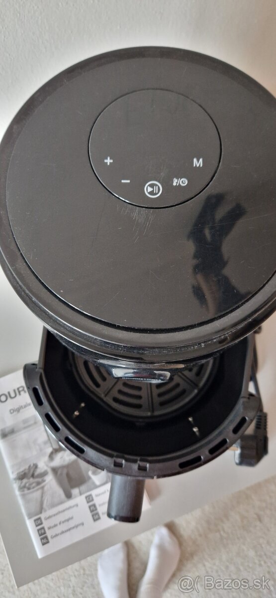 Teplovzdušná fritéza