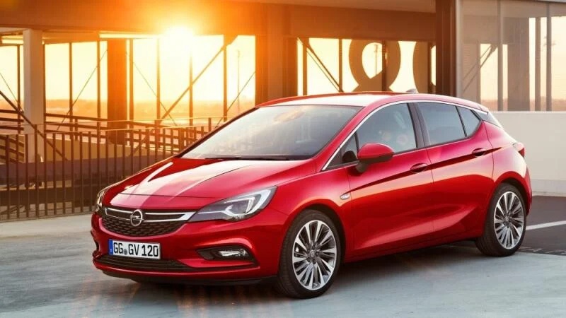 Opel Astra 1.2 turbo odstúpim leasing na notársku zápisnicu