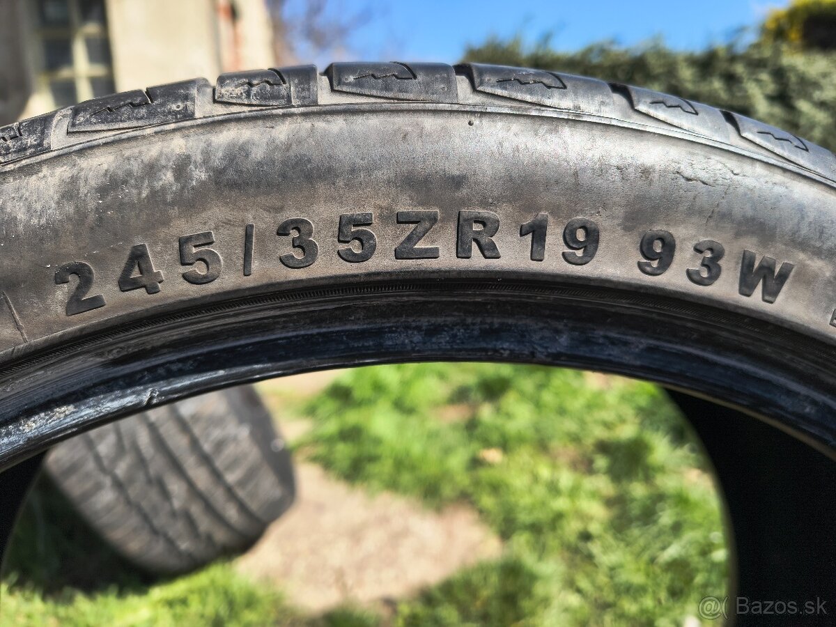 245/35r19