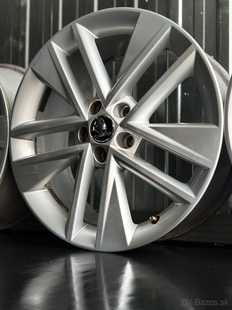 #51 Elektróny originál Škoda r17