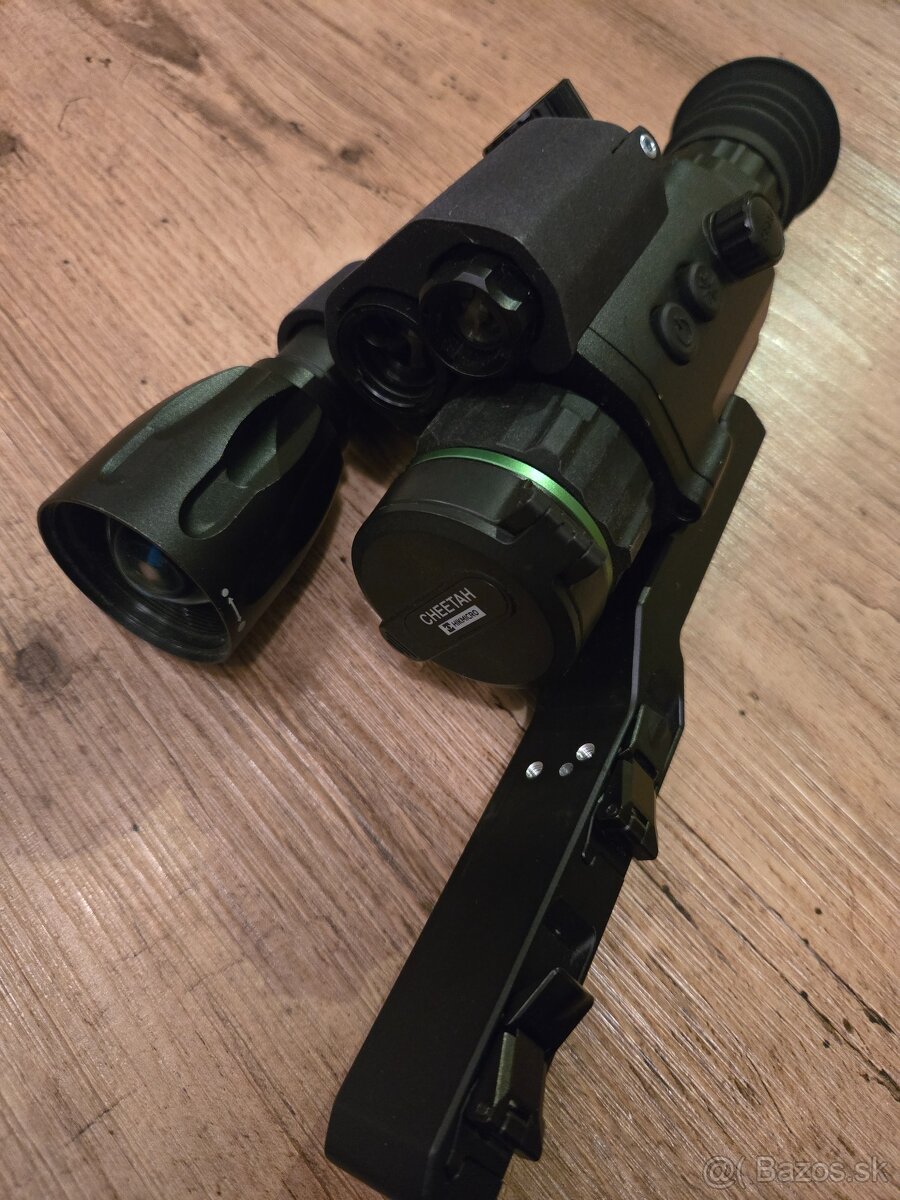 Predam nocne videnie puskohlad HikMicro Cheetah s dialkomer.