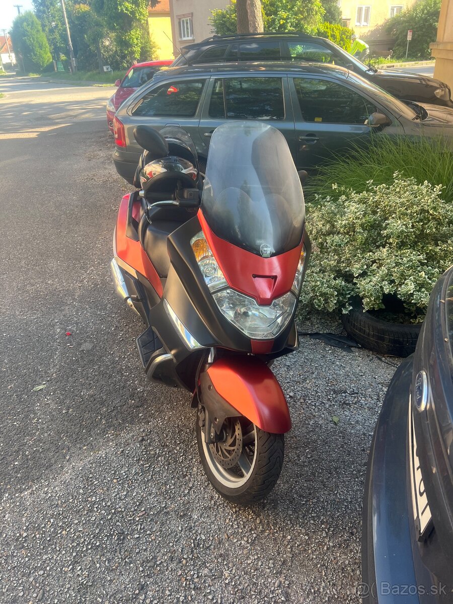 Predám Aprilia Atlantic 500cm3