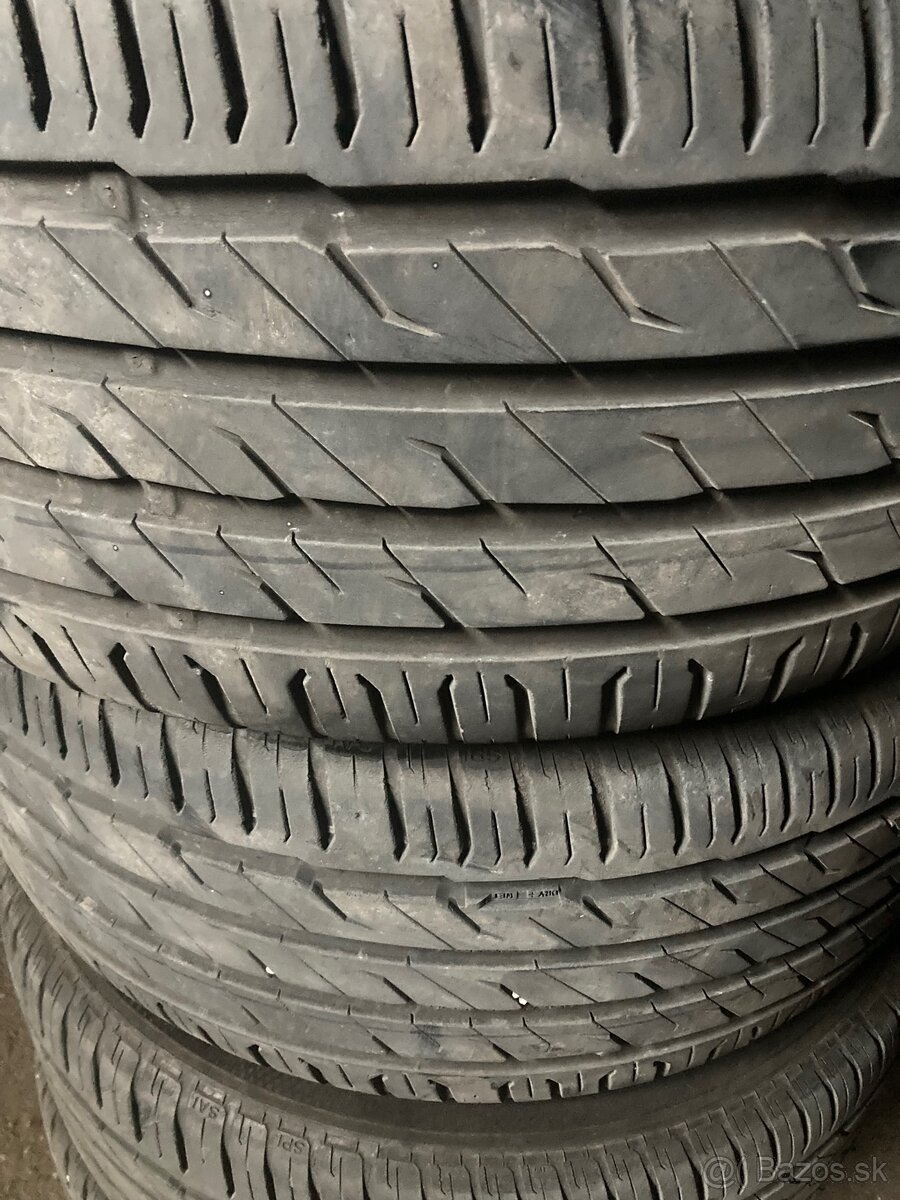 235/45R17 letne