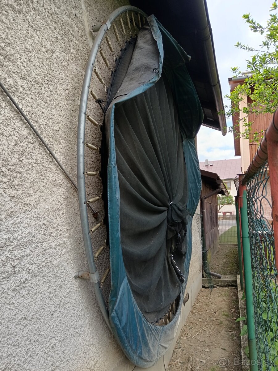Predám trampolínu.