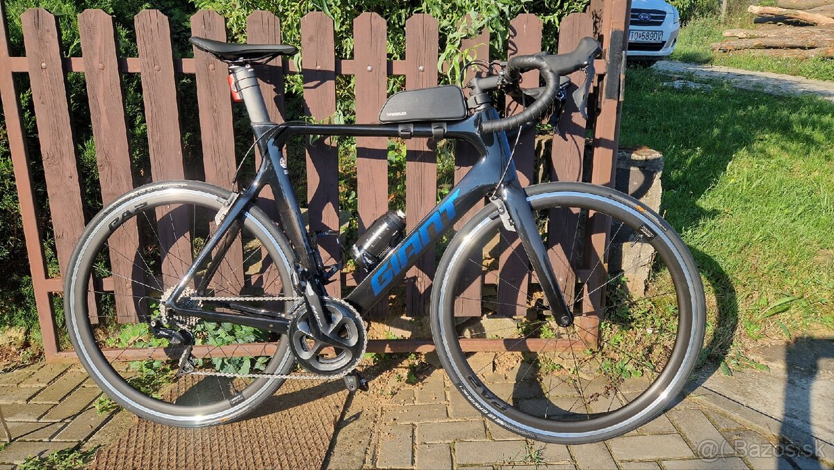 Giant Propel Advanced L karbon