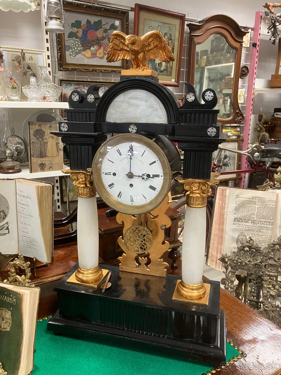 Stĺpikové hodiny Biedermeier 19.st