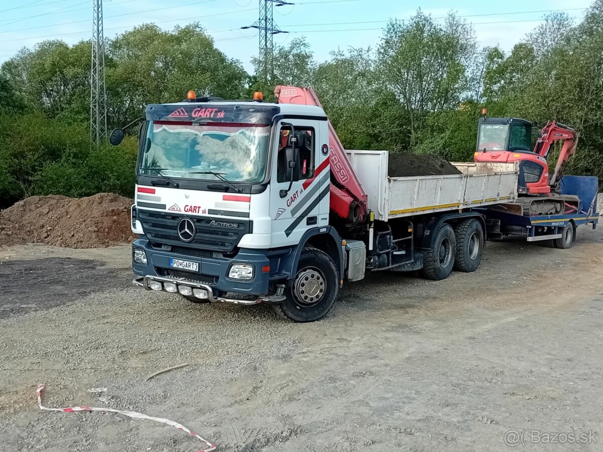 Auto s hydraulickou rukou - služby - prevoz materiálu