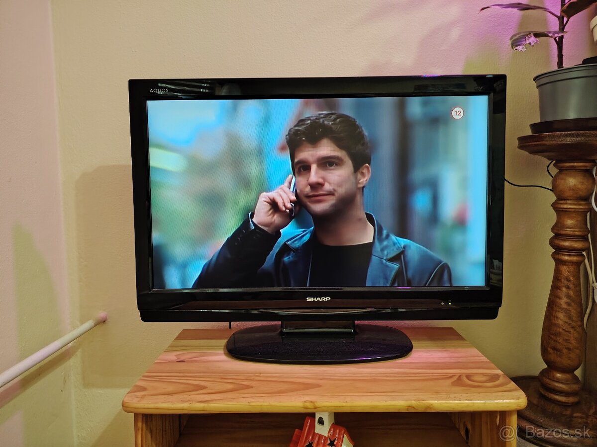TV SHARP 80 cm