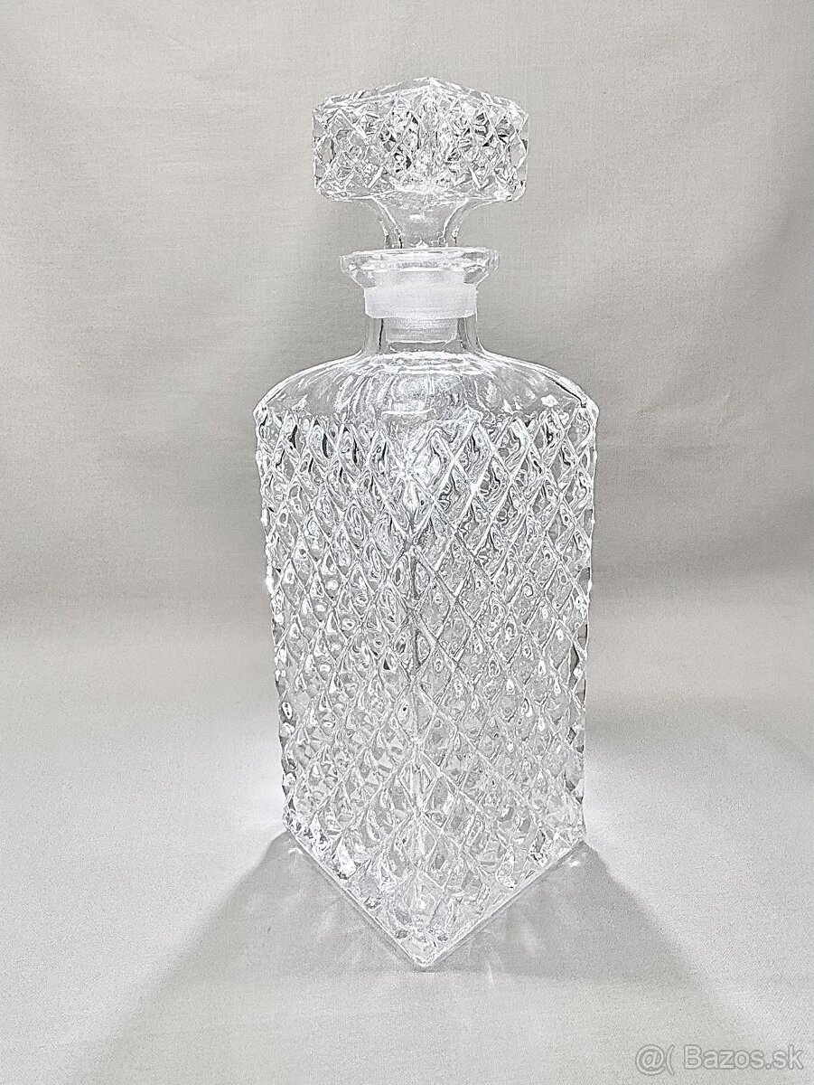 Krištálové sklo retro whisky karafa VÝSTAVNÝ KUS